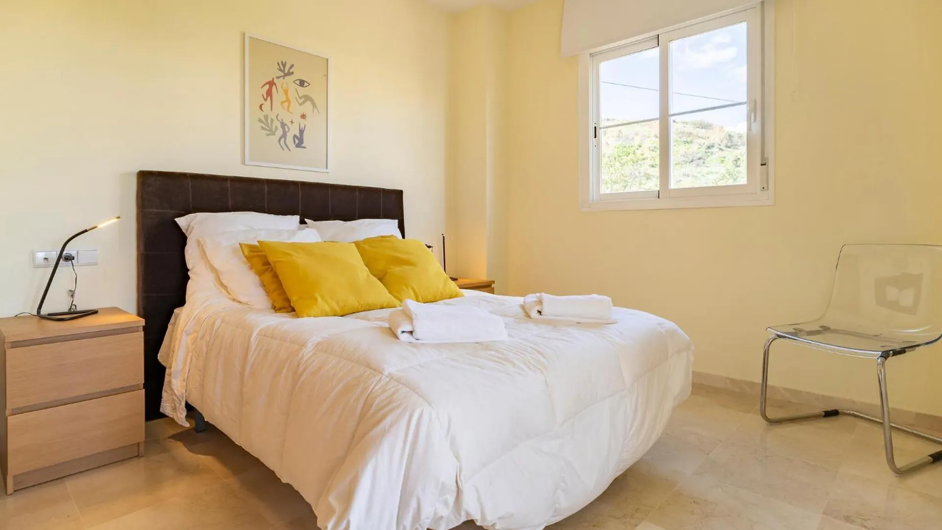 Nice Apartment In Benalmadena With Kitchen
